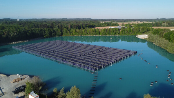Schwimmende Photovoltaikanlage in Gilching