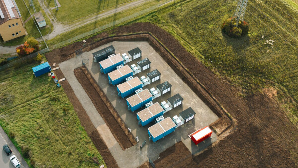 Gegen die Volatilität der Strompreise: Der Batteriespeicher von Kyon Energy im fränkischen Iphofen hat eine Speicherkapazität von 24 Megawattstunden.