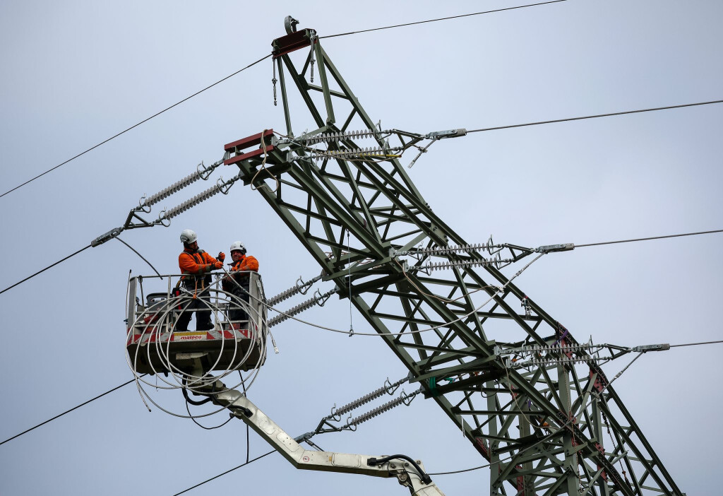 Für Sachsen geht es um günstigen Strom, neue Anlagen und den Anschluss von Unternehmen an das Netz (Archivbild)