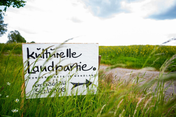 Zwölf Tage lang strömen von Himmelfahrt an Tausende Kunstinteressierte zur «Kulturellen Landpartie» (KLP) ins Wendland. (Archivbild)