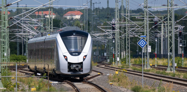 Zwischen Leipzig und Chemnitz rollt bald ein Zug, der ohne Diesel auskommt (Archivbild)