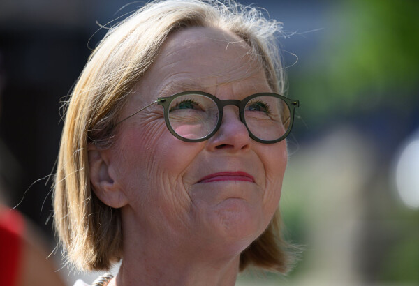 Die sächsische Infrastrukturministerin Regina Kraushaar (CDU) fordert von der Bundesregierung mehr Engagement bei der Begleitung des Strukturwandels in der Lausitz. (Archivbild)