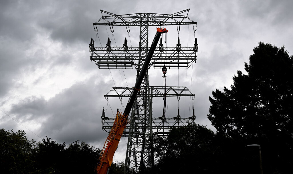 Laut einer Umfrage hat knapp jeder Dritte Sorge, von einem Stromausfall wie in Berlin betroffen zu sein.