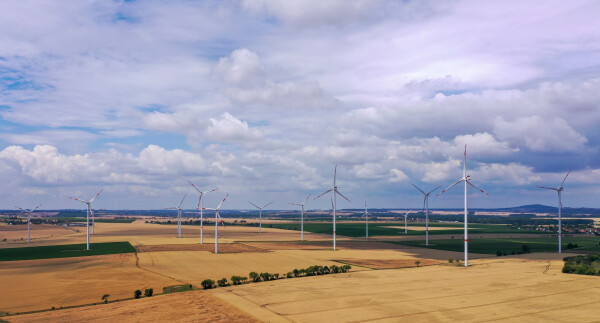 Die Industrie- und Handelskammern fordern ein Festhalten am Flächenziel. (Archivbild)