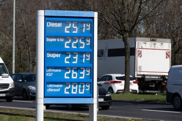 Bei Diebstählen wurde in Sachsen-Anhalt zuletzt Kraftstoff im Wert von Tausenden von Euros geklaut. (Symbolbild)