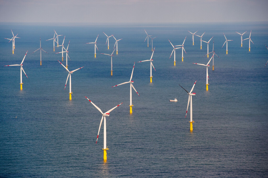 Küsten-Landkreise fordern Gewerbesteuern von Offshore-Windparks. (Archivbild)