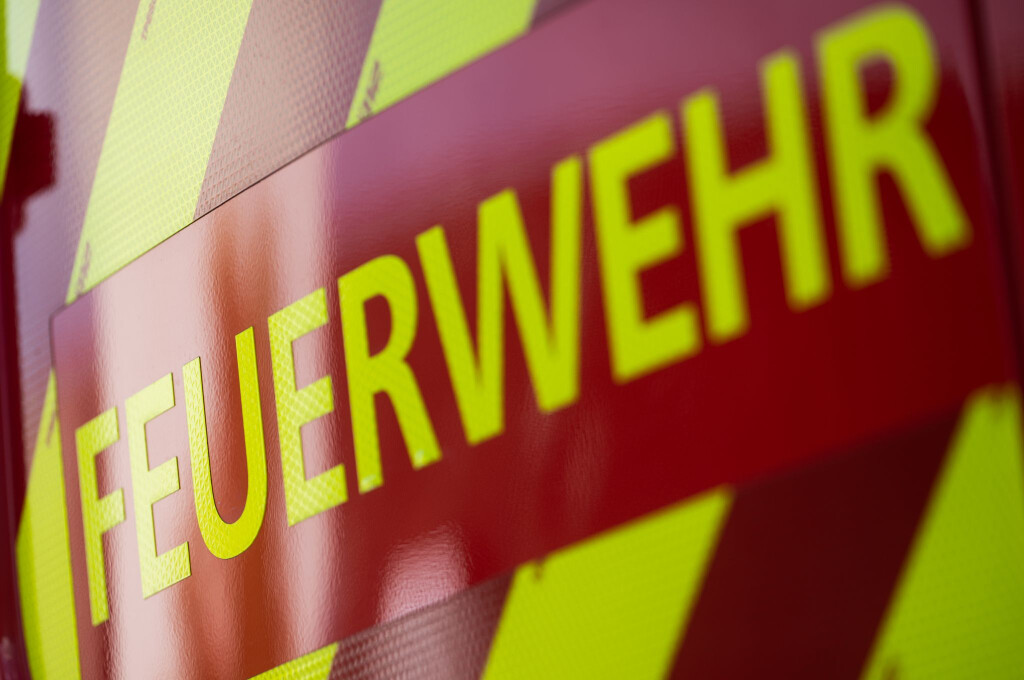 Die Feuerwehr hatte die Flammen schnell im Griff. (Symbolbild)