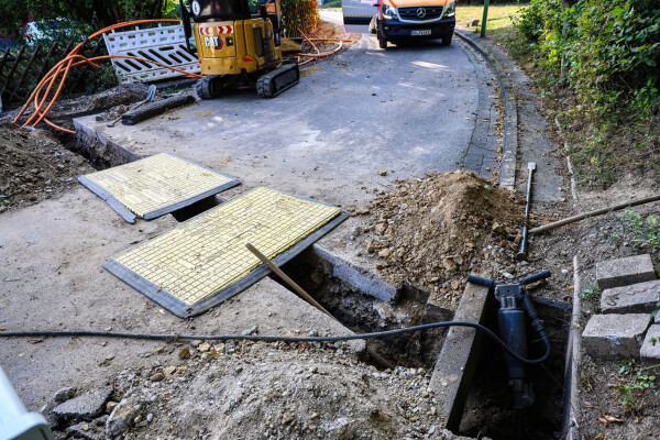 Bei dem schweren Arbeitsunfall in Hagen wurde ein Mann verletzt - und ein Stromausfall verursacht.