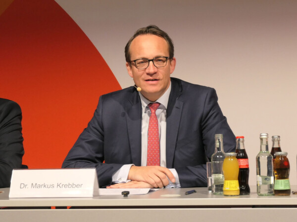 RWE-Chef Markus Krebber hält kleine Atomreaktoren (SMR) für noch nicht marktreif. (Archivbild)