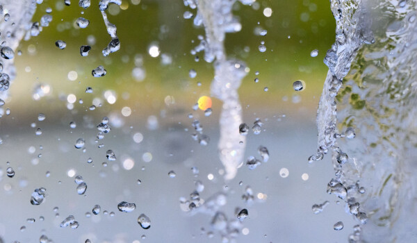 Die Lithium-Konzentration im oberflächennahen Grundwasser ist in den meisten Regionen unbedenklich für Menschen. (Symbolbild)