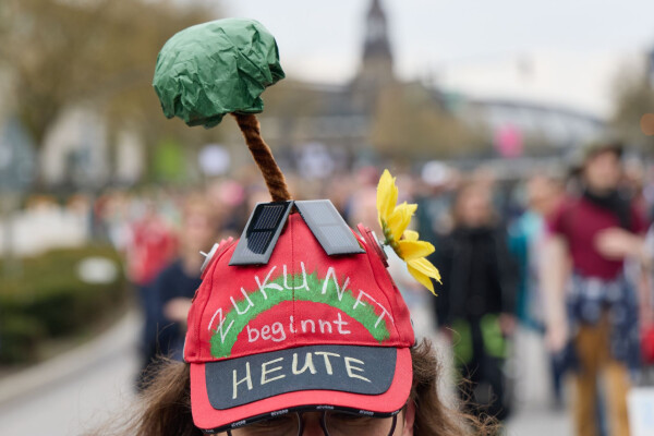 Am Samstag sind rund 15.000 Menschen dem Aufruf zur Demonstration von Fridays for Future in Hamburg gefolgt.