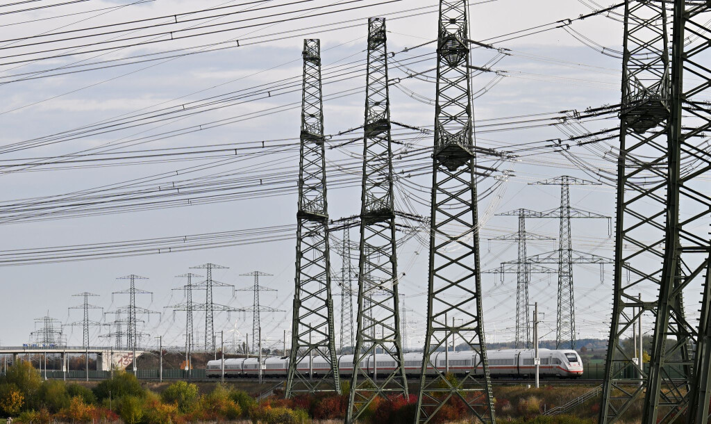 Der Entwurf für das sogenannte Kritis-Dachgesetz sieht bestimmte Schutzverpflichtungen aktuell lediglich für große Energieversorger vor. (Symbolbild)