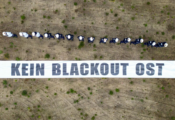 Der Energiekonzern Leag in der Lausitz befürchtet, dass der Osten beim Bau neuer Gaskraftwerke nicht zum Zuge kommt. Beschäftigte wollen ein Zeichen des Protests auch ans Bundeswirtschaftsministerium senden.
