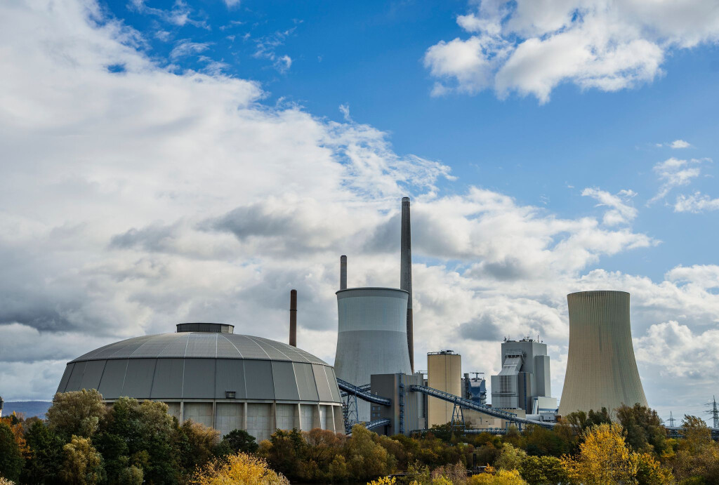 Das Kraftwerk Staudinger wird Standort neuer Energie-Infrastruktur. (Archivbild)