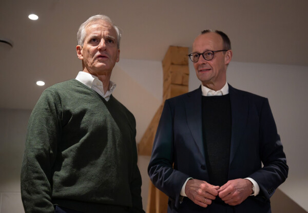 Gleich nach der Ankunft traf sich der Kanzler mit Norwegens Regierungschef zum Vier-Augen-Gespräch.