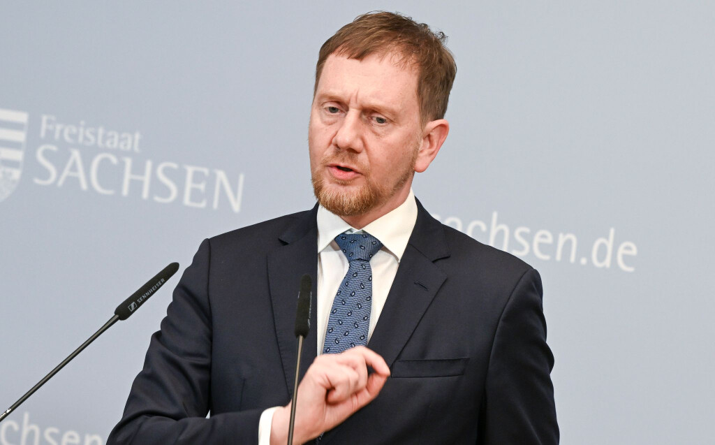 Michael Kretschmer sieht vor allem kleinere Unternehmen nicht in der Lage, die von der Bundesregierung auf den Weg gebrachte Entlastungsprämie auszuzahlen. (Archivbild)