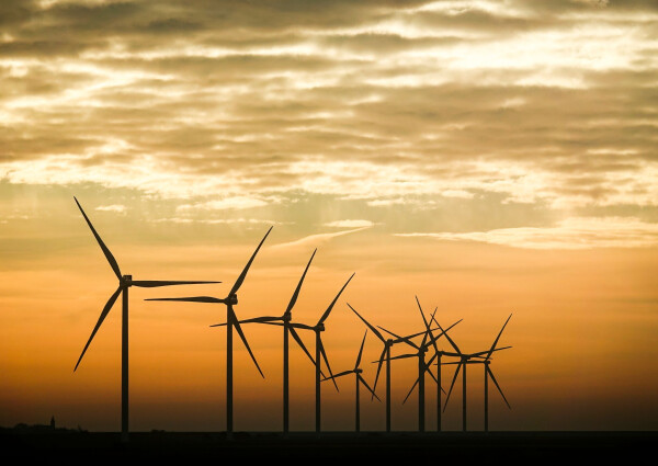 Mittlerweile sind Windräder mit einer Gesamtleistung von 9,5 Gigawatt in Schleswig-Holstein ans Netz gegangen. (Symbolbild)