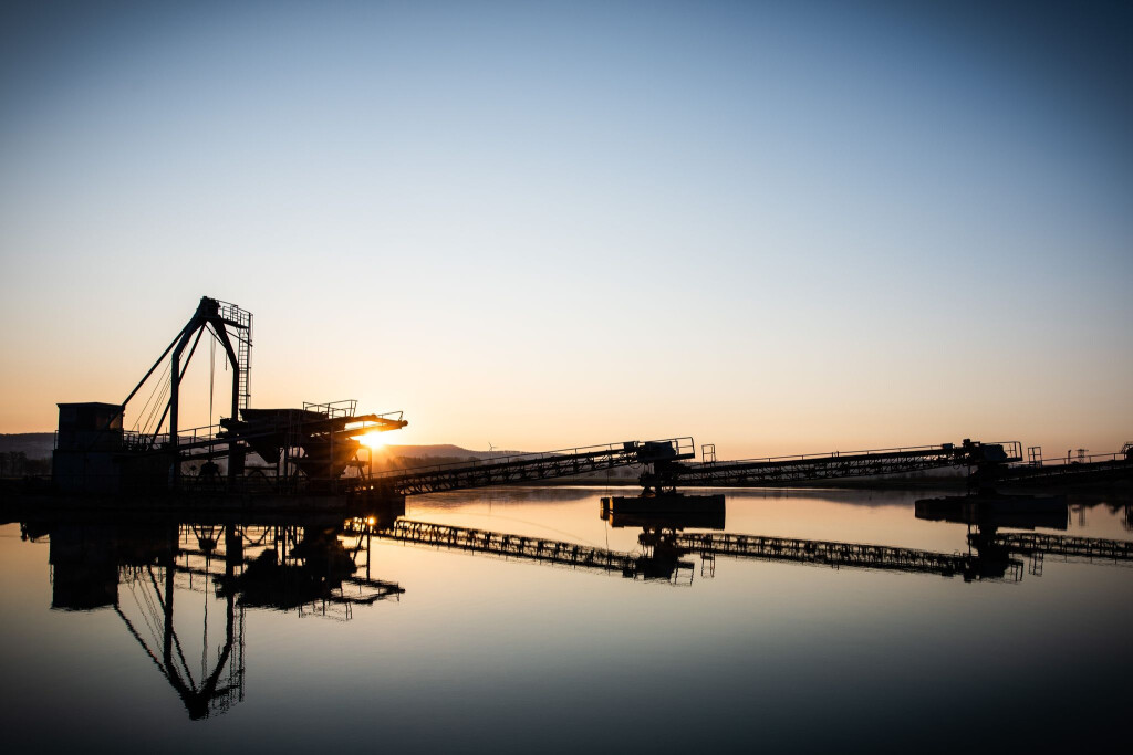 Wo genau Rohstoffvorkommen liegen, etwa für den Kiesabbau, zeigt die neue 3D-Karte. (Archivbild)