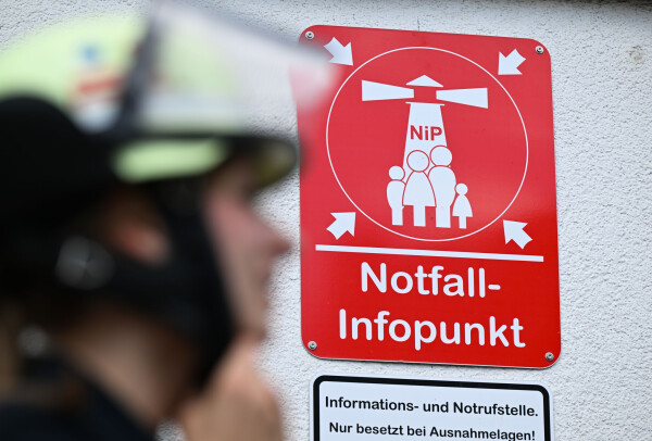 Im Krisenfall setzt Hessen auf Warnapps und lokale Anlaufstellen. (Archivbild)