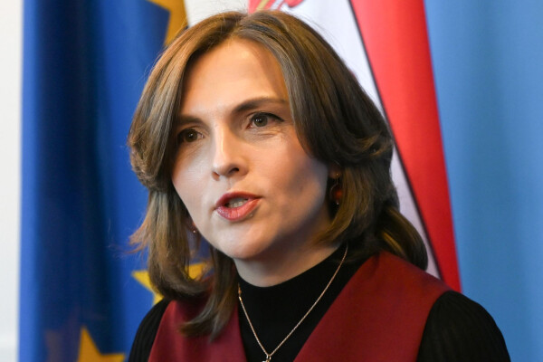 Die Ostbeauftragte der Bundesregierung, Elisabeth Kaiser, will sich beim Besuch der PCK-Raffinerie über den Übergang zu umweltfreundlicher Energie informieren (Archivbild).