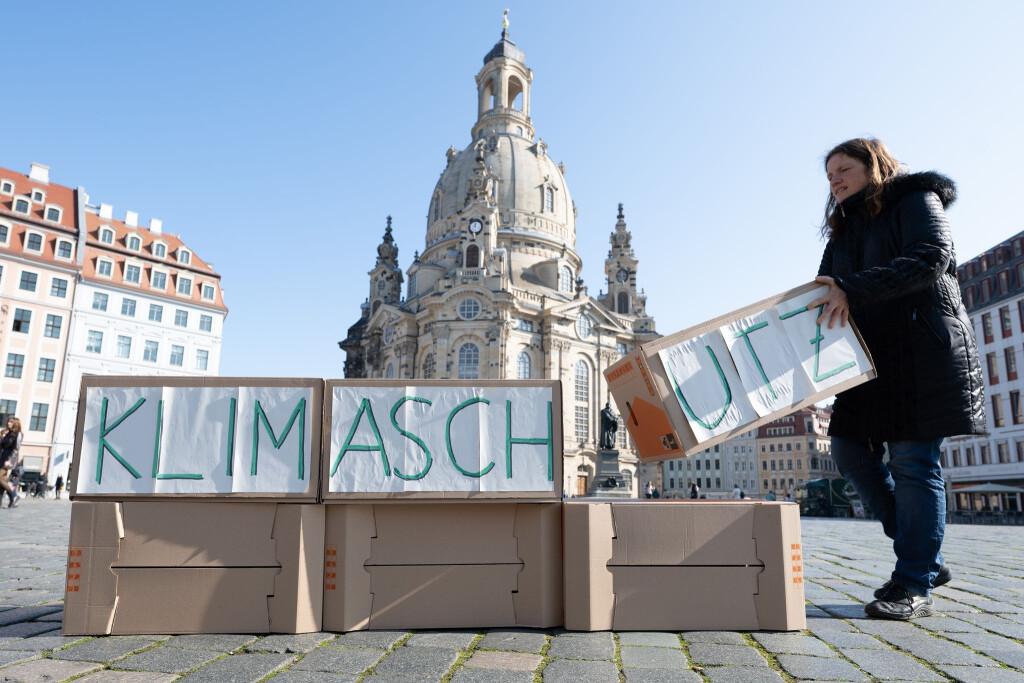 Auch vor einem Jahr wurde in Dresden für besseren Klimaschutz demonstriert. (Archivbild)