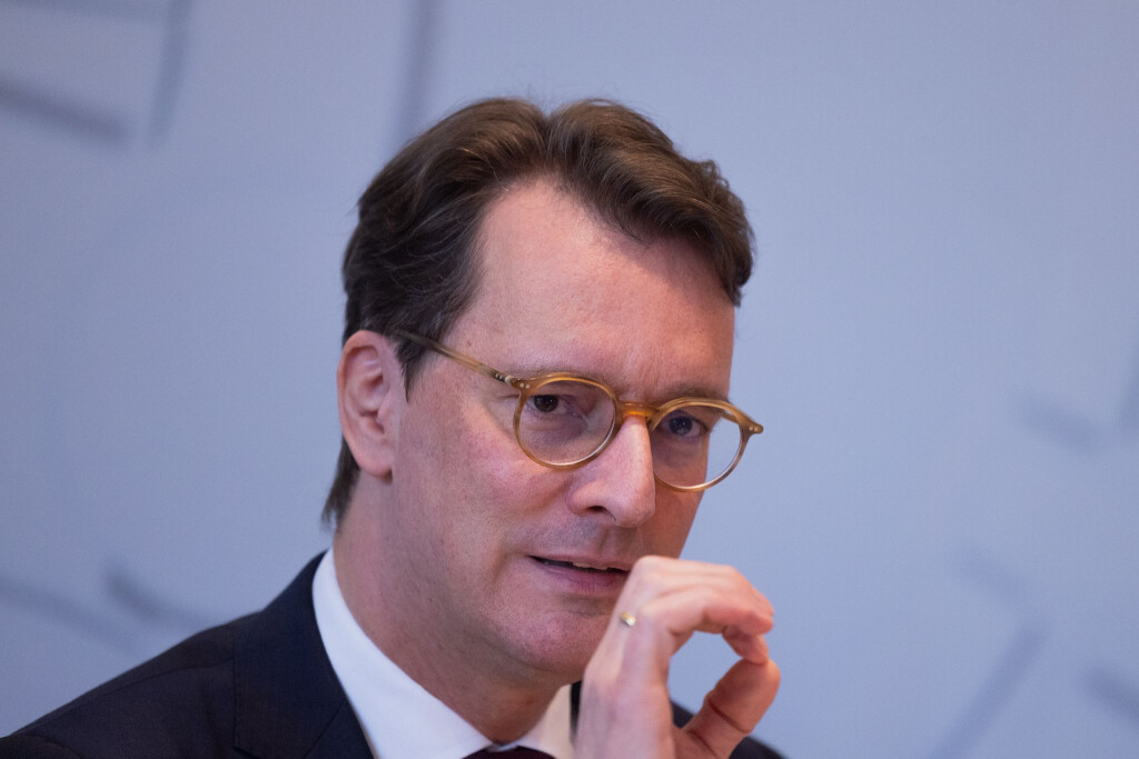 NRW-Ministerpräsident Hendrik Wüst (CDU) warnt in der Erbschaftsteuer-Debatte vor falschen Signalen.