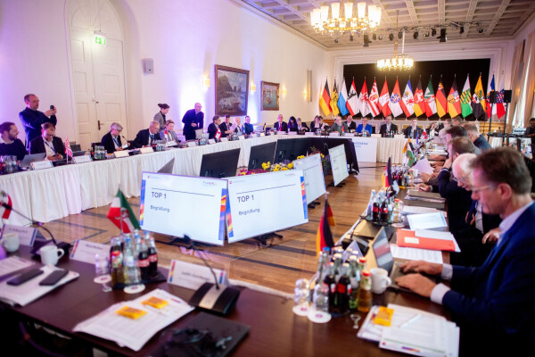 Bei der Energieministerkonferenz auf Norderney ging es unter anderem um den Ausbau der Erneuerbaren und der Stromnetze.