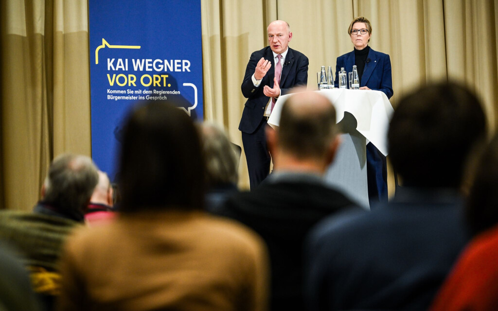 Im Zuge der Gesprächsreihe «Kai Wegner vor Ort» stellt sich Berlins Regierender Bürgermeister Kai Wegner (CDU) regelmäßig Fragen von Bürgerinnen und Bürgern.