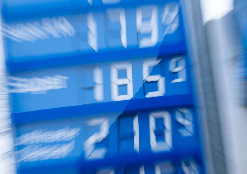 Der Preis für Diesel stieg zeitweise über die viel beachtete Marke von zwei Euro pro Liter.