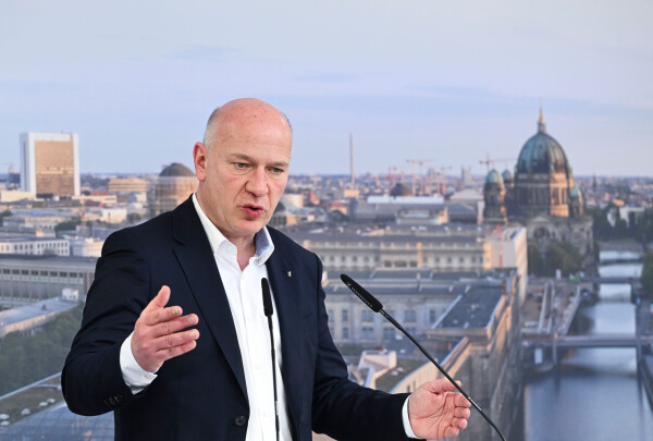 Stromsteuersenkung für alle? Das sei eine Frage der Gerechtigkeit, findet der CDU-Politiker Kai Wegner. (Archivbild)