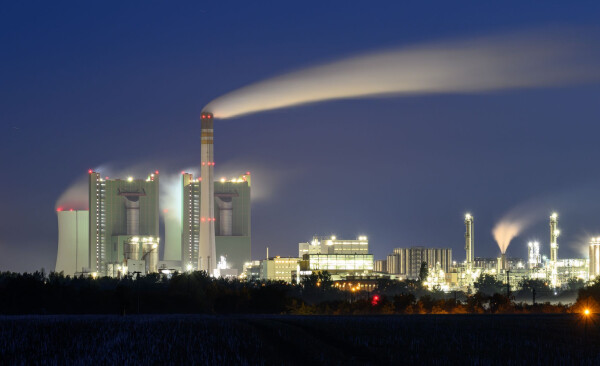 Die Polizei ermittelt nach einem Brand im Kraftwerk Schkopau. (Archivbild)