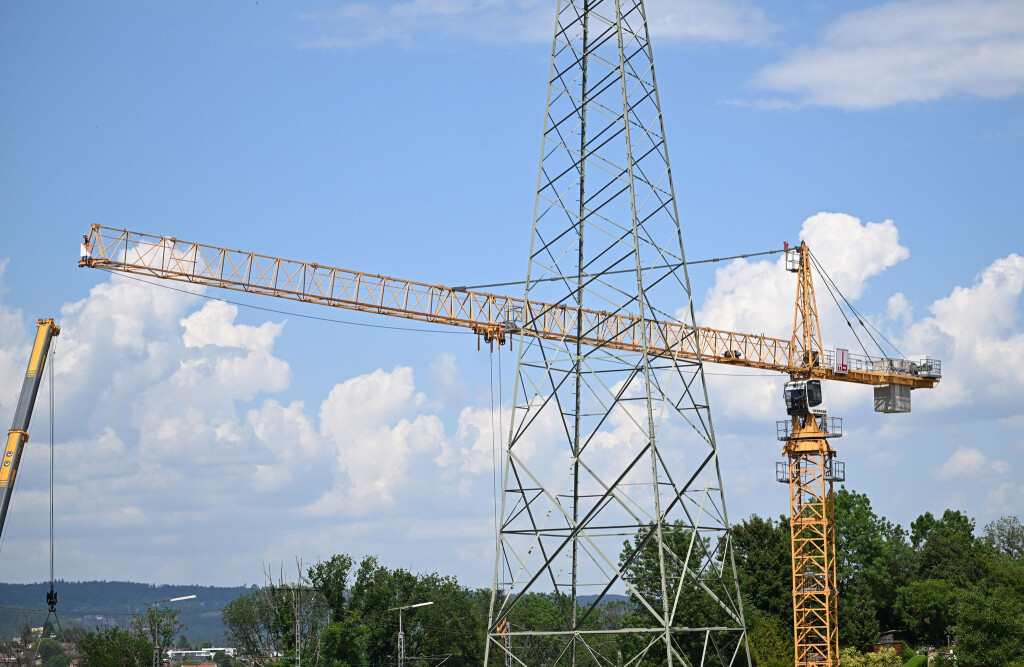 Die Baustelle ist nun wieder freigegeben.