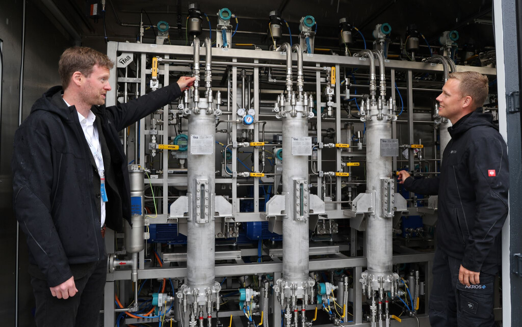 Lagerung und Transport von Wasserstoff zu vereinfachen, daran wird unweit von Rostock gearbeitet.