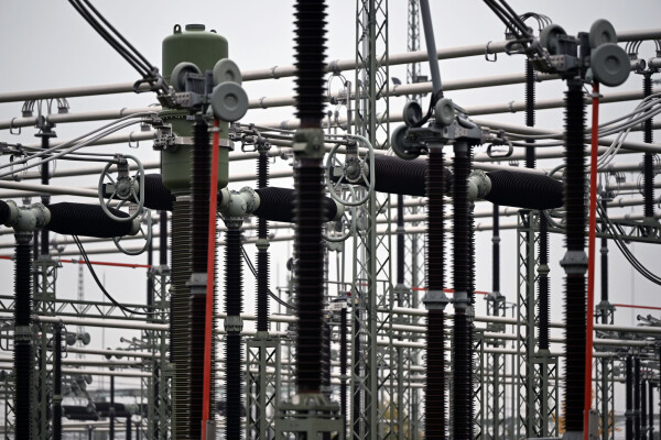 Der Stromverbrauch im 50Hertz-Übertragungsgebiet ist im vergangenen Jahr erneut leicht gesunken. (Archivbild)