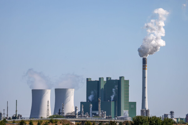 Das Braunkohlekraftwerk in Schkopau ist das größte Kraftwerk in Sachsen-Anhalt. (Symbolbild)