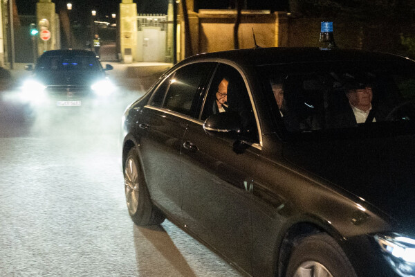 Nach zwei langen Verhandlungstagen wurden zunächst noch keine Ergebnisse mitgeteilt.