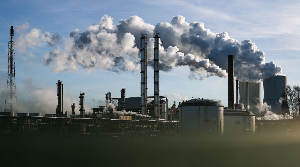 Vertreter mitteldeutscher Wirtschaftsverbände wollen angesichts hoher Energiepreise eine Neuausrichtung der Energiepolitik. (Archivbild)
