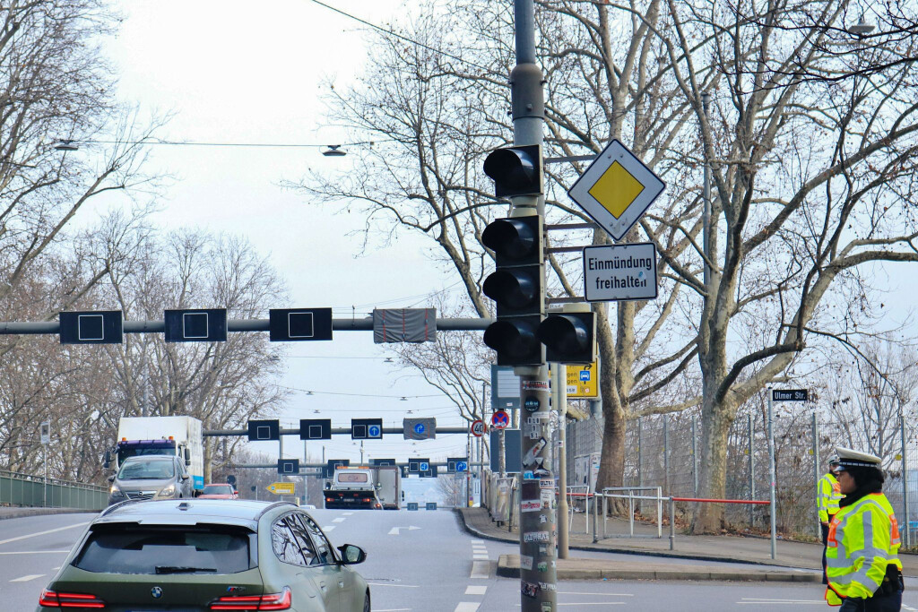Ampeln, Bahnen und auch Smartphones quittieren zeitweise den Dienst.